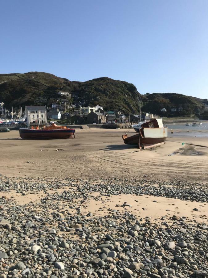 Heulwen Holiday home *